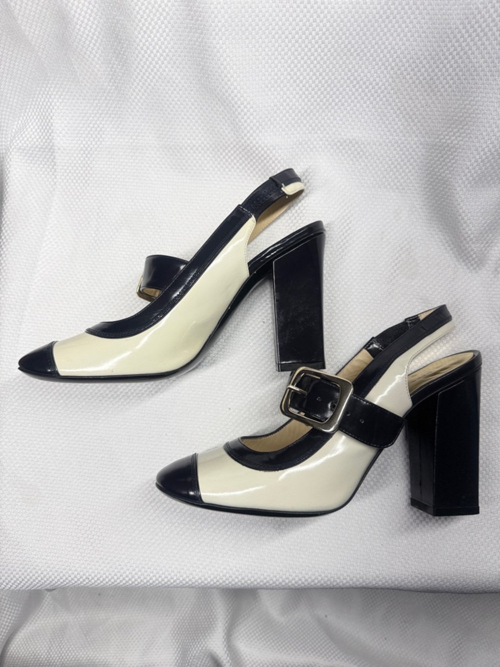 Marc by Marc Jacobs Black and Cream Two-Tone Slingback Block Heels - Size (37) 7 - Picture 6 of 6